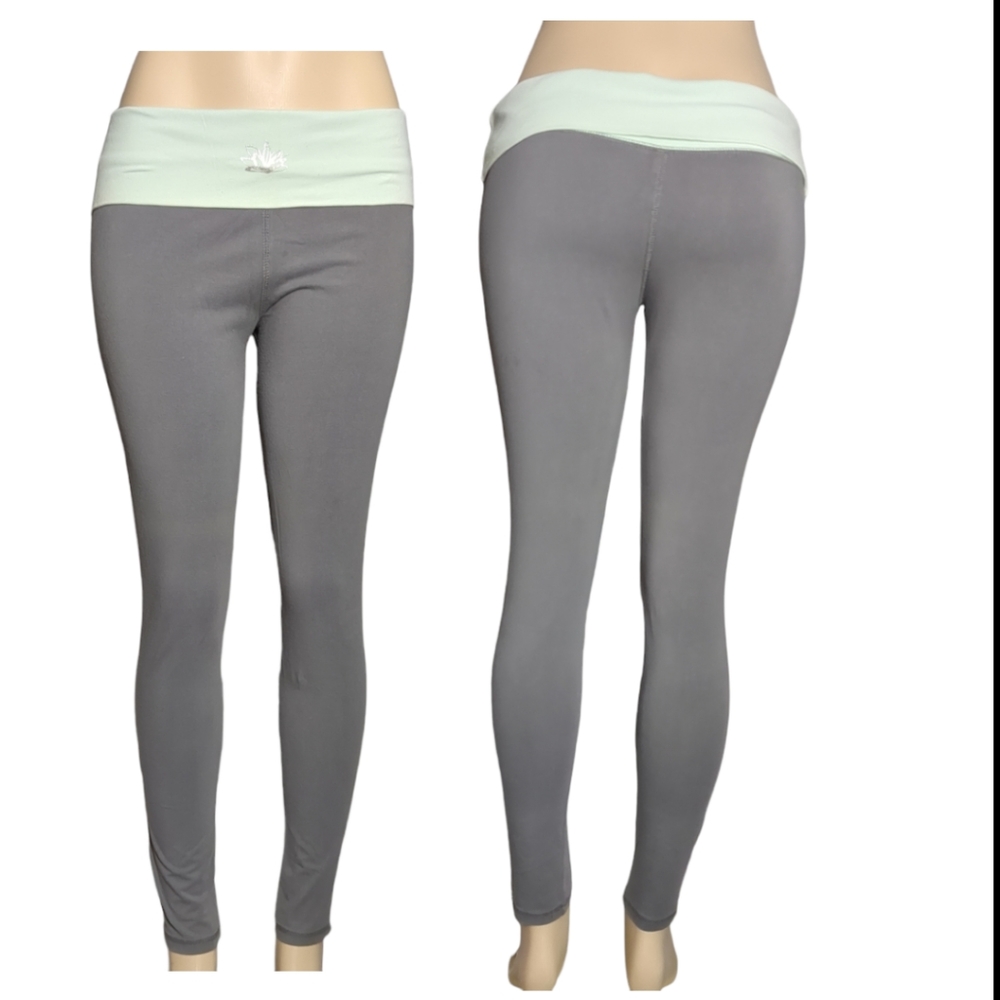 🌹3/25🌹G 21 Grey and Green Active Wear Pants    Size L. - Picture 2 of 15